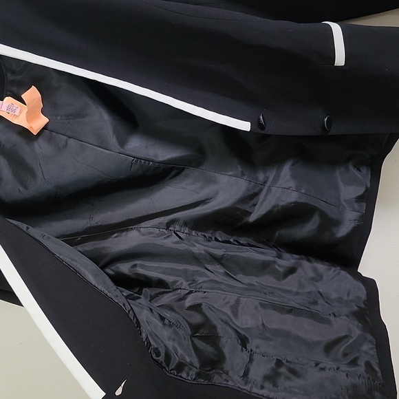 Calvin Klein black and white two button, career blazer, collarless, stretch. - Picture 7 of 10